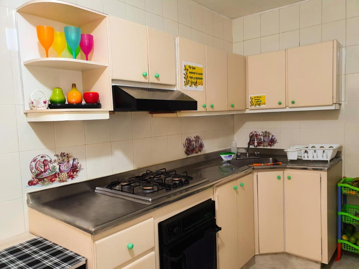 بوكارامانغا Hostal Gabo المظهر الخارجي الصورة